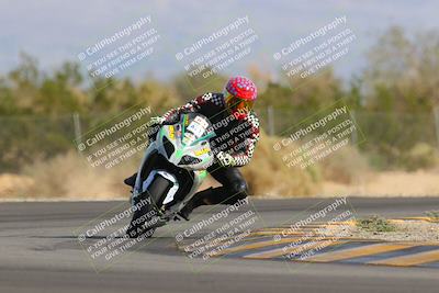 media/Nov-05-2022-SoCal Trackdays (Sat) [[f8d9b725ab]]/Turn 2 (1120am)/